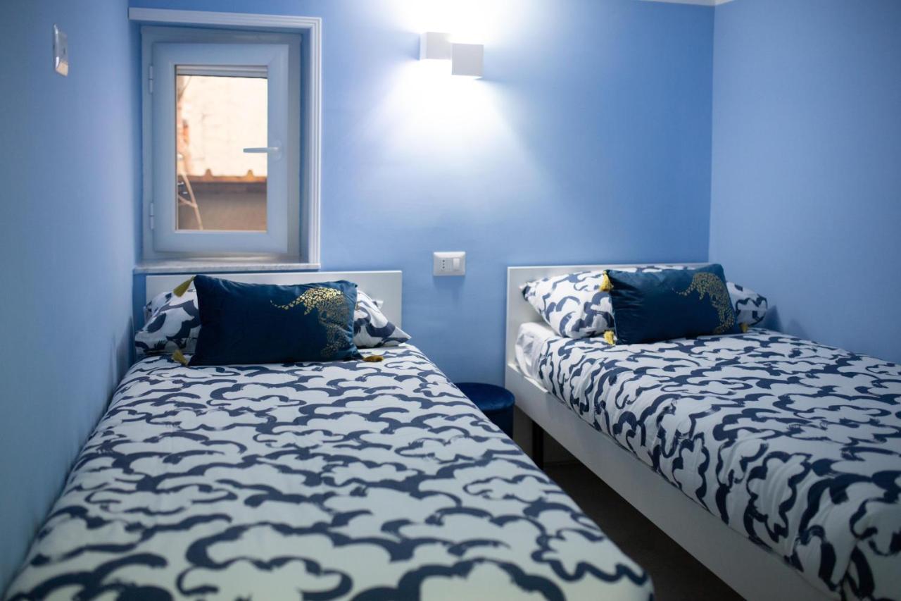 Appartamento Ira House Napoli Esterno foto