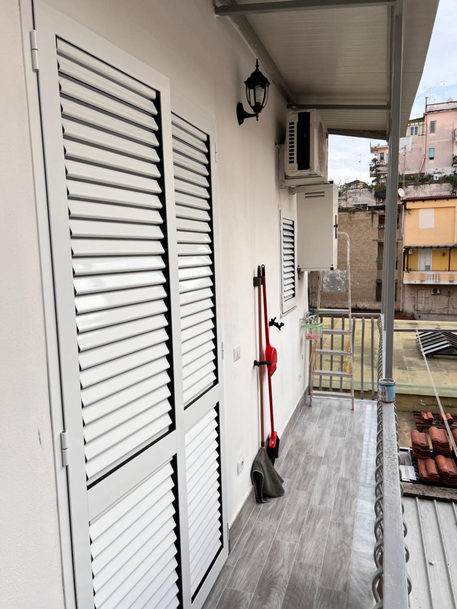 Appartamento Ira House Napoli Esterno foto