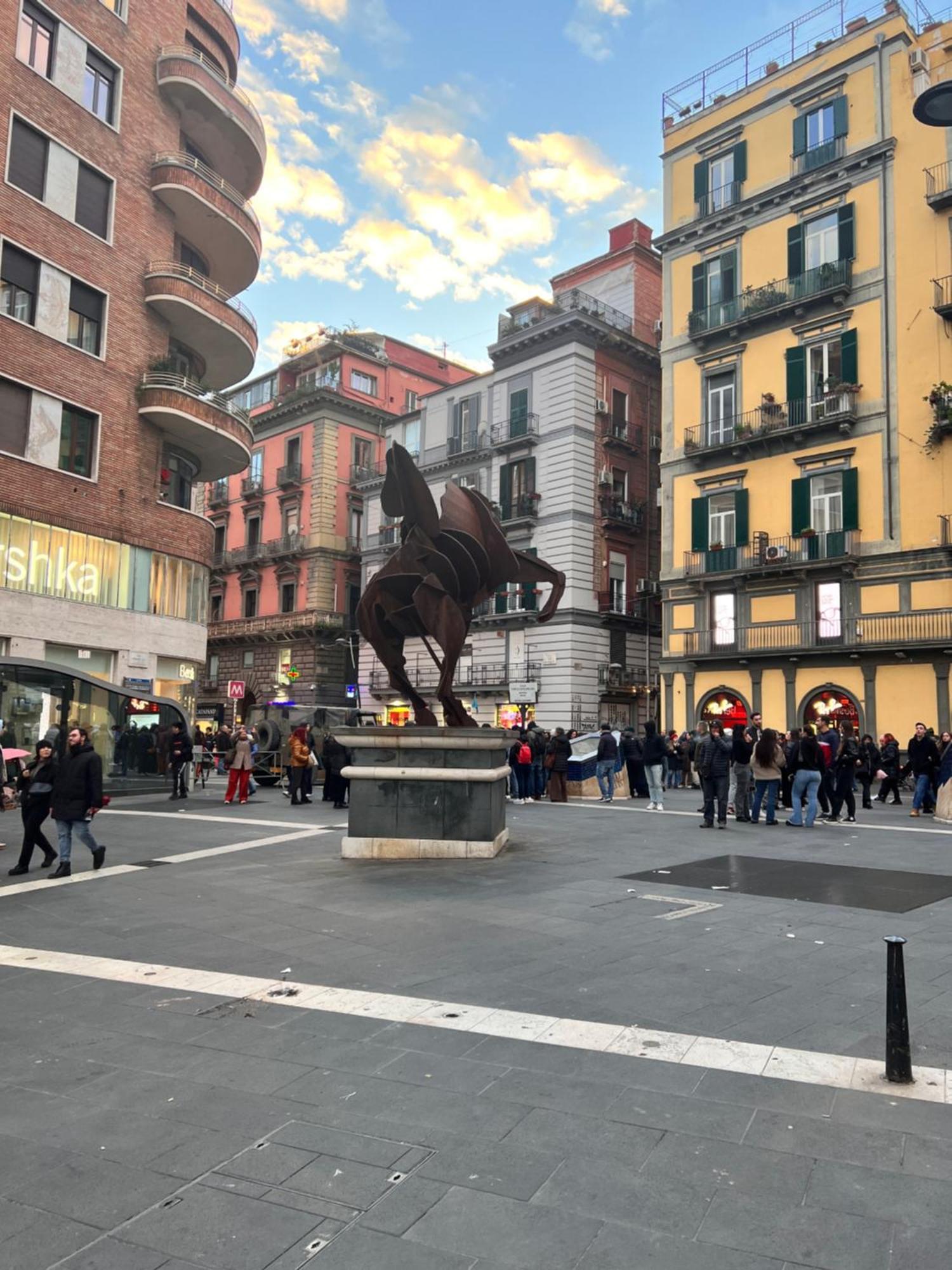 Appartamento Ira House Napoli Esterno foto