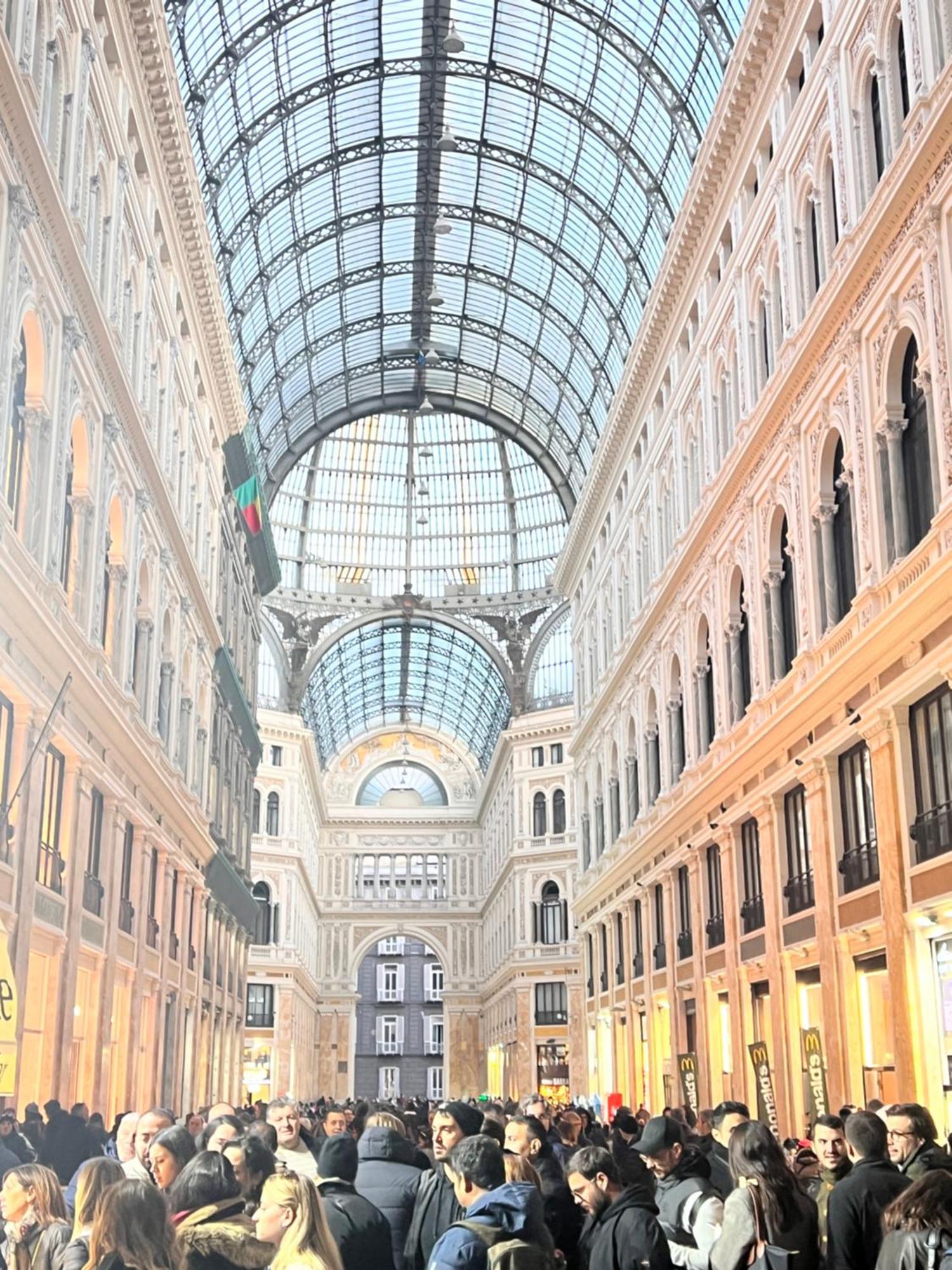 Appartamento Ira House Napoli Esterno foto