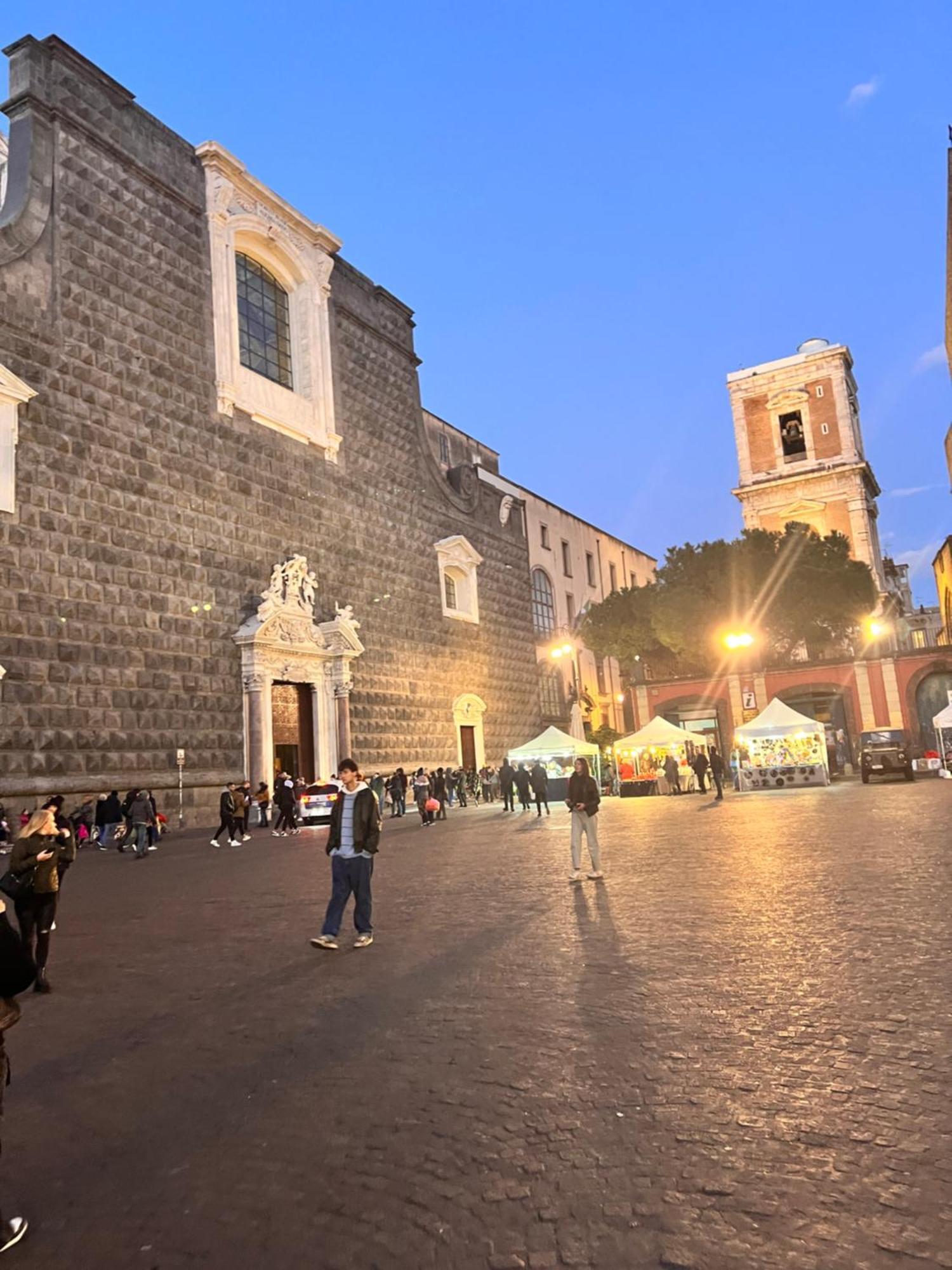 Appartamento Ira House Napoli Esterno foto