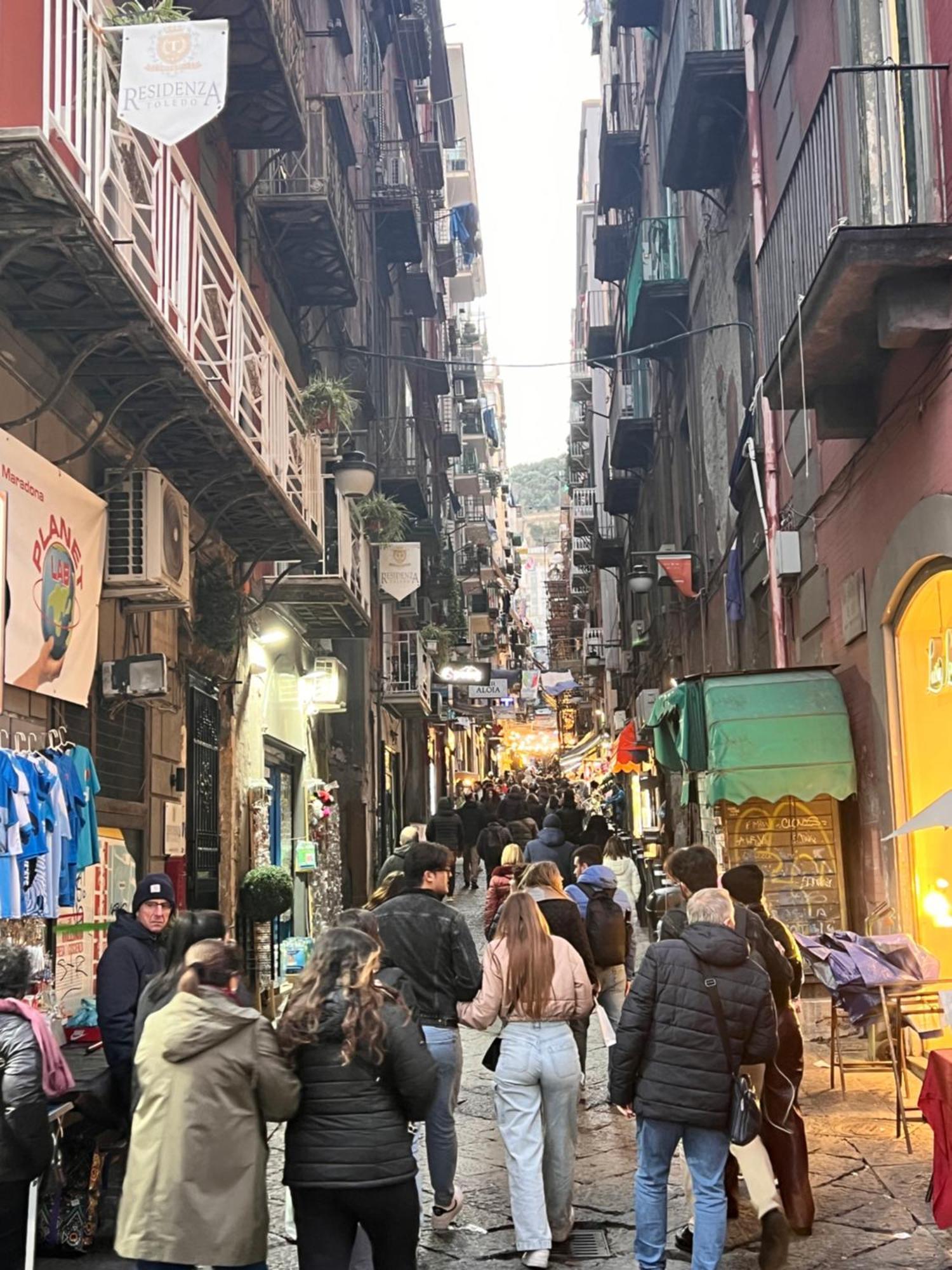 Appartamento Ira House Napoli Esterno foto