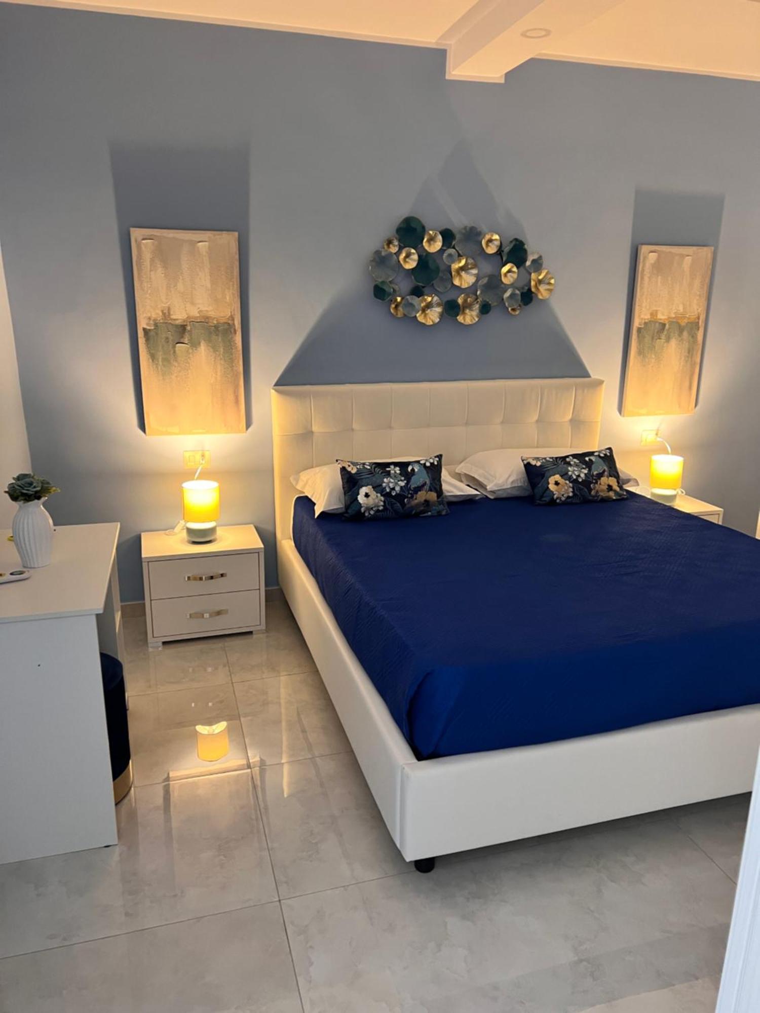 Appartamento Ira House Napoli Esterno foto